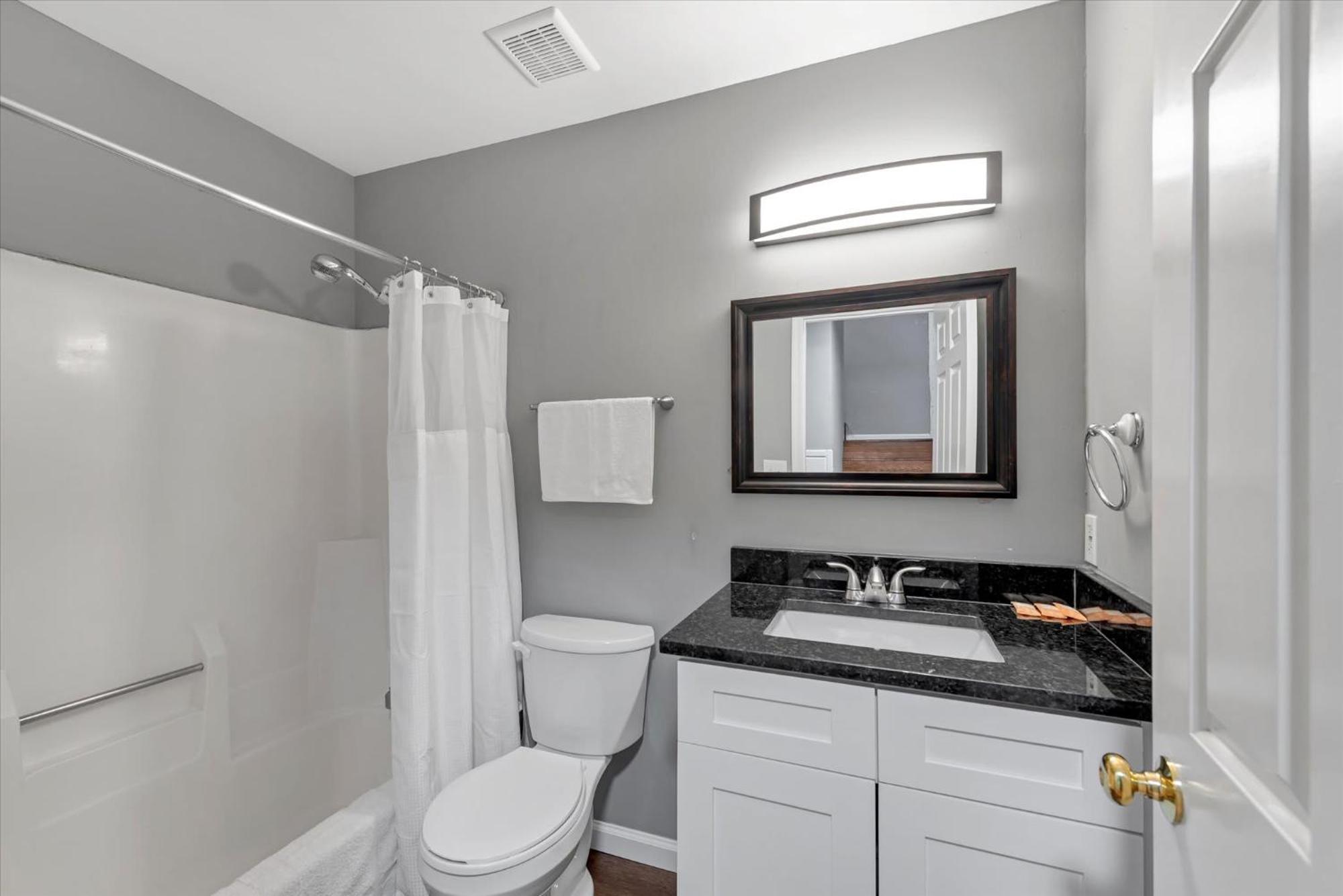 Вилла Amazing Recently Rehabbed Stl Unit In Prime Soulard Location 713A Сент-Луис Экстерьер фото